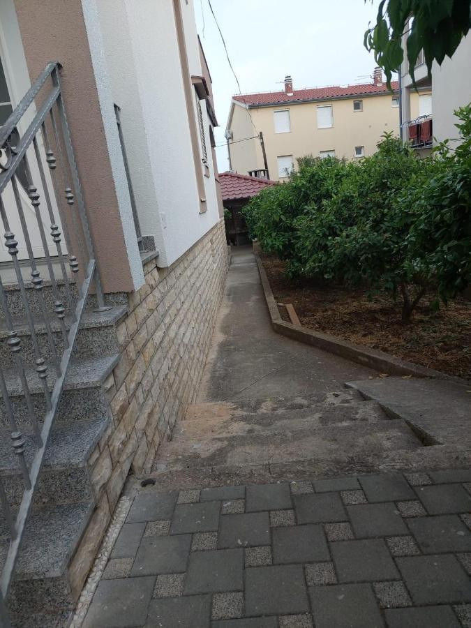 Apartments "Jope I Toni" Biograd Na Moru Exteriör bild