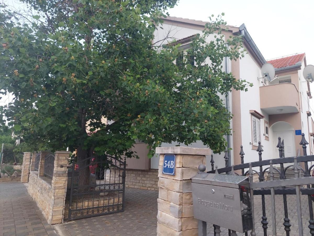 Apartments "Jope I Toni" Biograd Na Moru Exteriör bild